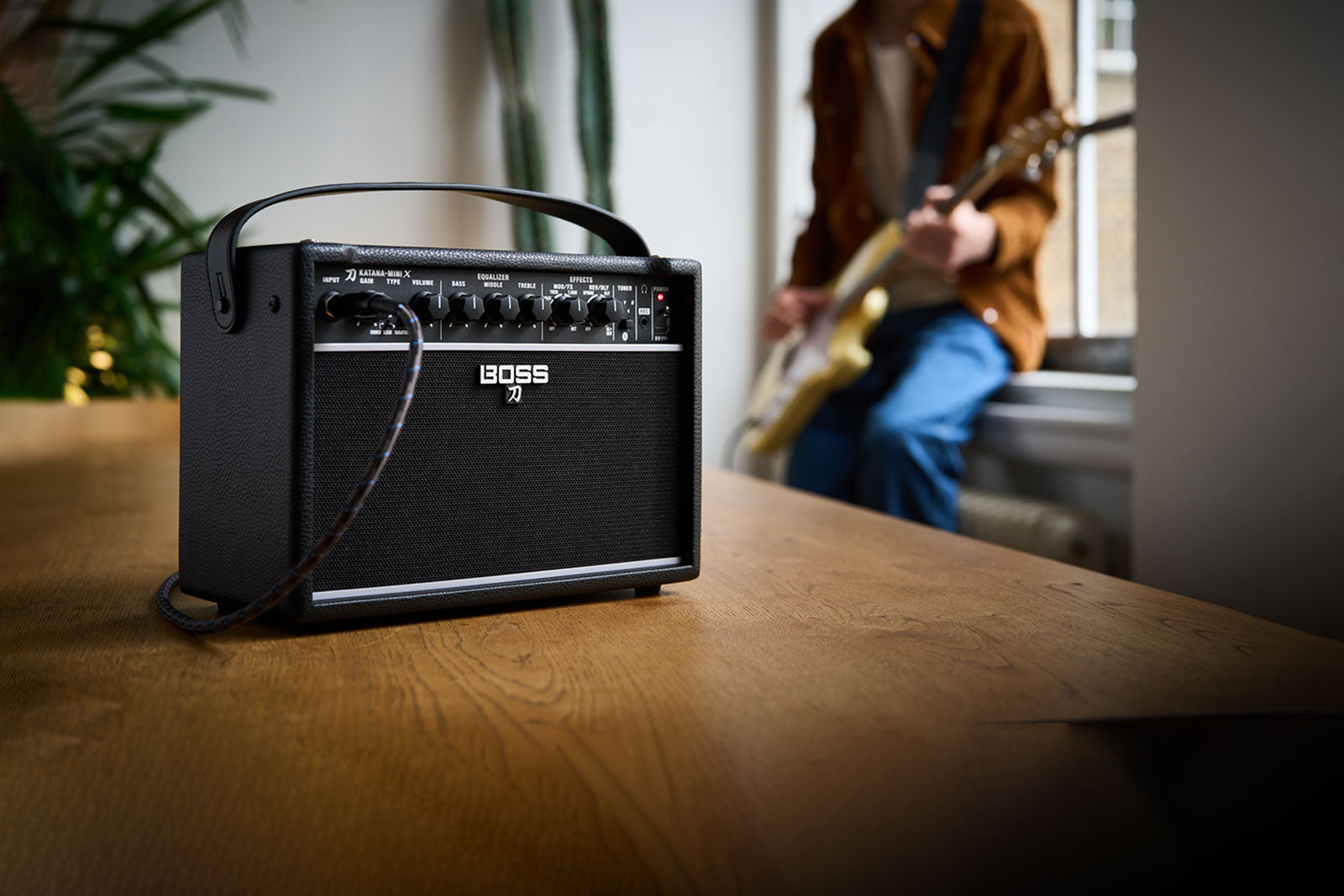 Boss Katana-Mini X 10-Watt Combo Guitar Amplifier